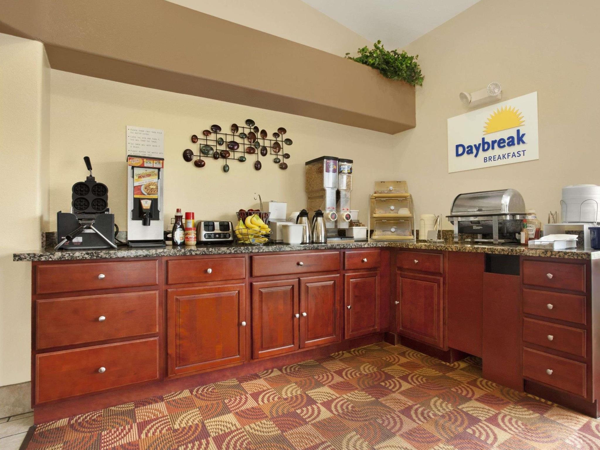 Days Inn By Wyndham Globe Eksteriør bilde